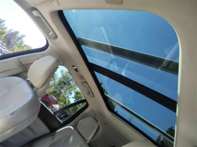 Білий Вольво ХС90, об'ємом двигуна 2 л та пробігом 50 тис. км за 10500 $, фото 11 на Automoto.ua