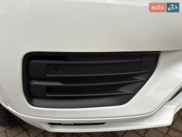 Белый Вольво ХС90, объемом двигателя 2 л и пробегом 145 тыс. км за 38400 $, фото 69 на Automoto.ua