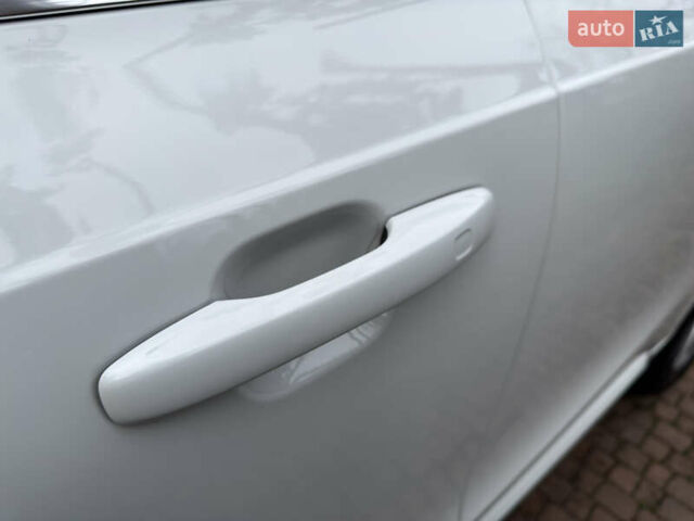 Белый Вольво ХС90, объемом двигателя 2 л и пробегом 145 тыс. км за 38400 $, фото 34 на Automoto.ua