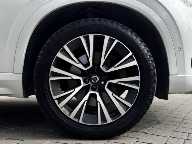 Білий Вольво ХС90, об'ємом двигуна 2 л та пробігом 82 тис. км за 38500 $, фото 7 на Automoto.ua