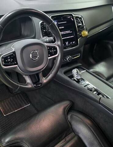 Вольво ХС90 2020 в Черновцах на Automoto.ua Белый Вольво ХС90, объемом двигателя 2 л и пробегом 111 тыс. км за 44000 $, фото 9 на Automoto.ua