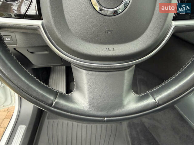 Белый Вольво ХС90, объемом двигателя 2 л и пробегом 145 тыс. км за 38400 $, фото 102 на Automoto.ua