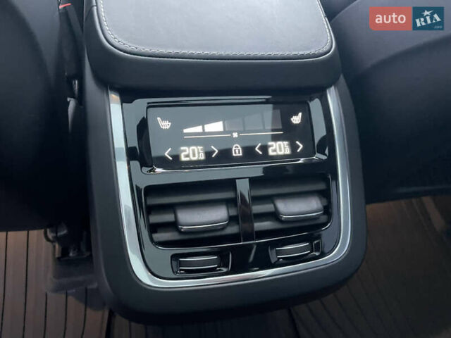 Белый Вольво ХС90, объемом двигателя 1.97 л и пробегом 98 тыс. км за 43500 $, фото 52 на Automoto.ua