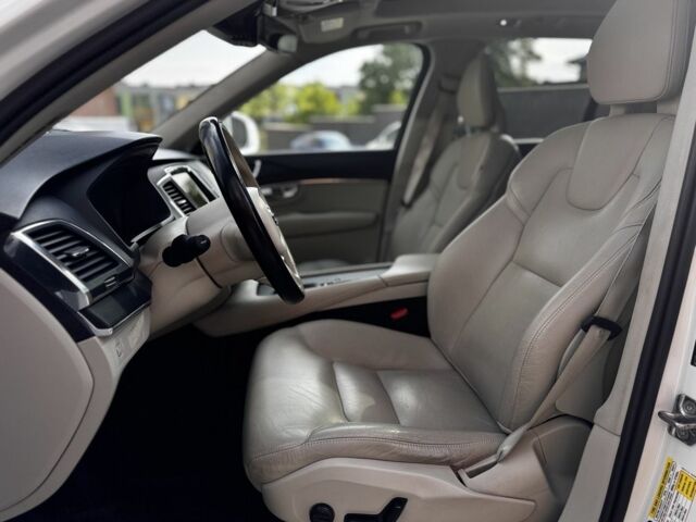 Білий Вольво ХС90, об'ємом двигуна 2 л та пробігом 82 тис. км за 38500 $, фото 22 на Automoto.ua