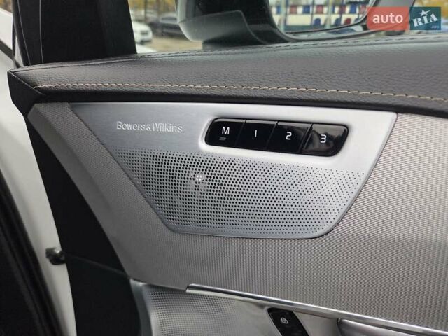 Белый Вольво ХС90, объемом двигателя 1.97 л и пробегом 117 тыс. км за 45500 $, фото 20 на Automoto.ua