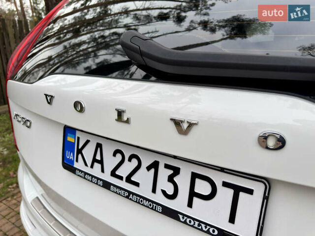 Белый Вольво ХС90, объемом двигателя 2 л и пробегом 145 тыс. км за 38400 $, фото 48 на Automoto.ua