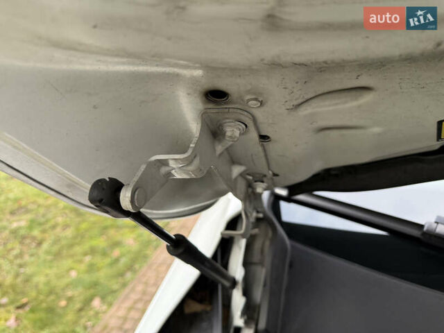 Белый Вольво ХС90, объемом двигателя 2 л и пробегом 145 тыс. км за 38400 $, фото 177 на Automoto.ua