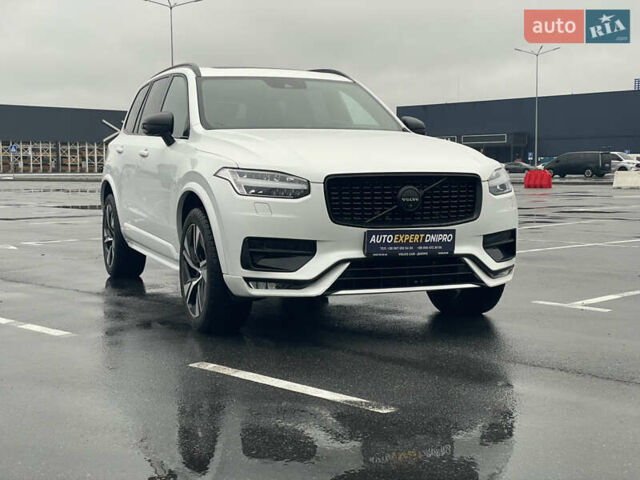 Белый Вольво ХС90, объемом двигателя 1.97 л и пробегом 98 тыс. км за 43500 $, фото 4 на Automoto.ua