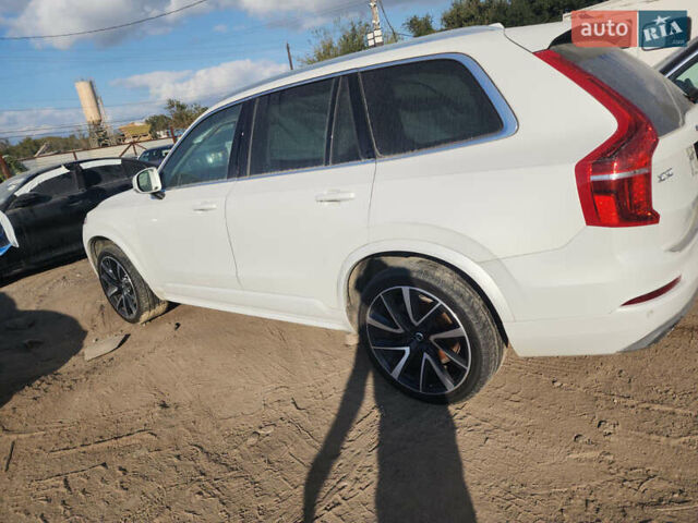 Белый Вольво ХС90, объемом двигателя 1.97 л и пробегом 90 тыс. км за 28500 $, фото 3 на Automoto.ua