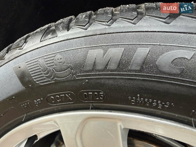 Белый Вольво ХС90, объемом двигателя 2 л и пробегом 145 тыс. км за 38400 $, фото 172 на Automoto.ua