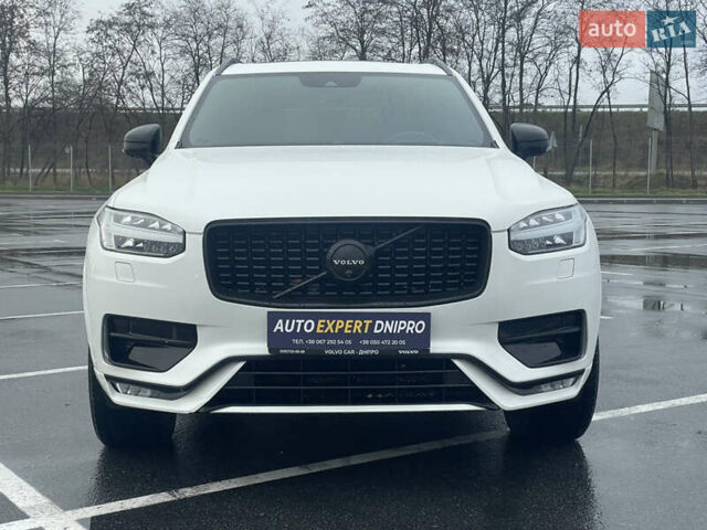 Белый Вольво ХС90, объемом двигателя 1.97 л и пробегом 98 тыс. км за 43500 $, фото 26 на Automoto.ua