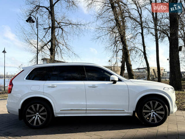 Белый Вольво ХС90, объемом двигателя 1.97 л и пробегом 105 тыс. км за 43500 $, фото 7 на Automoto.ua