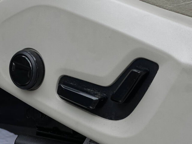 Белый Вольво ХС90, объемом двигателя 2 л и пробегом 68 тыс. км за 40900 $, фото 13 на Automoto.ua