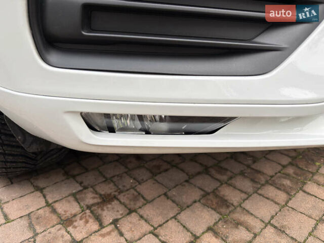 Белый Вольво ХС90, объемом двигателя 2 л и пробегом 145 тыс. км за 38400 $, фото 70 на Automoto.ua
