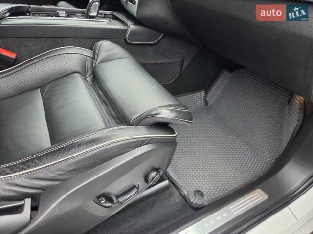 Белый Вольво ХС90, объемом двигателя 1.97 л и пробегом 117 тыс. км за 45500 $, фото 49 на Automoto.ua