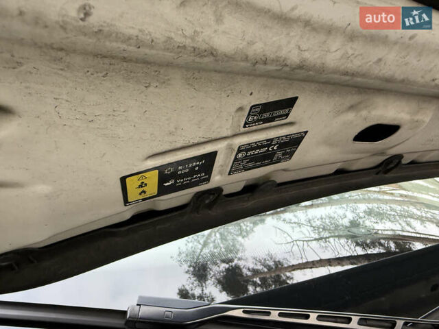 Белый Вольво ХС90, объемом двигателя 2 л и пробегом 145 тыс. км за 38400 $, фото 178 на Automoto.ua