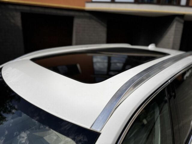 Білий Вольво ХС90, об'ємом двигуна 2 л та пробігом 82 тис. км за 38500 $, фото 9 на Automoto.ua