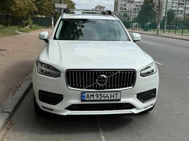 Белый Вольво ХС90, объемом двигателя 2 л и пробегом 125 тыс. км за 30000 $, фото 8 на Automoto.ua