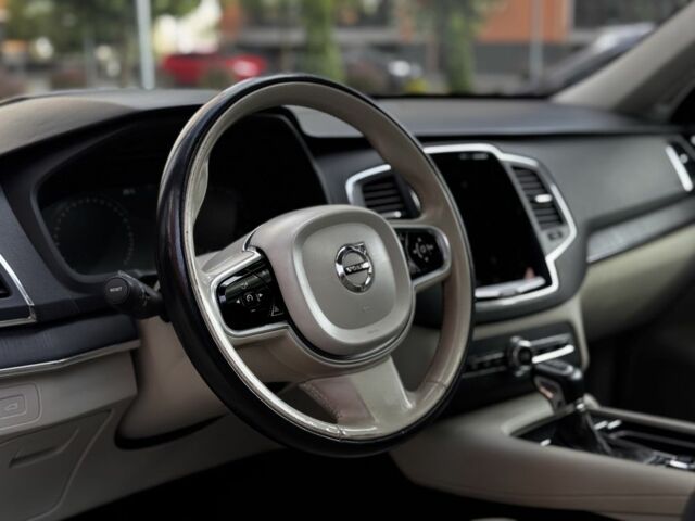 Білий Вольво ХС90, об'ємом двигуна 2 л та пробігом 82 тис. км за 38500 $, фото 17 на Automoto.ua