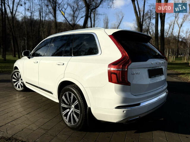 Белый Вольво ХС90, объемом двигателя 1.97 л и пробегом 105 тыс. км за 43500 $, фото 4 на Automoto.ua