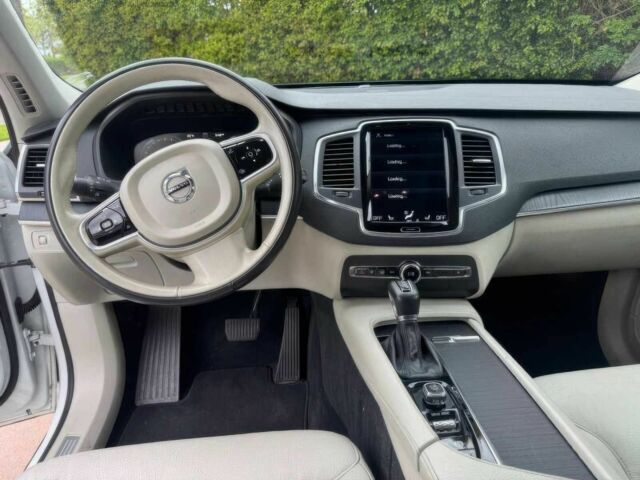 Белый Вольво ХС90, объемом двигателя 2 л и пробегом 35 тыс. км за 18000 $, фото 8 на Automoto.ua