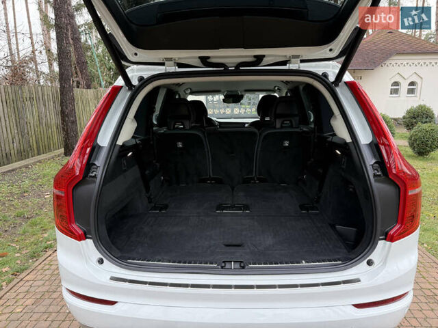 Белый Вольво ХС90, объемом двигателя 2 л и пробегом 145 тыс. км за 38400 $, фото 142 на Automoto.ua