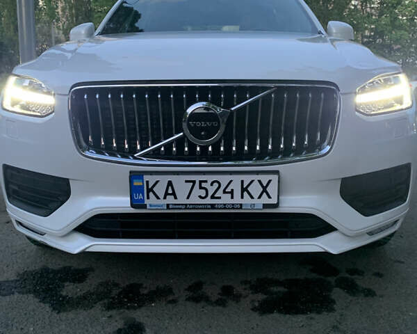 Вольво ХС90 2020 в Харькове на Automoto.ua Белый Вольво ХС90, объемом двигателя 1.97 л и пробегом 69 тыс. км за 45900 $, фото 51 на Automoto.ua