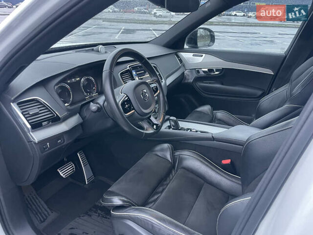 Белый Вольво ХС90, объемом двигателя 1.97 л и пробегом 98 тыс. км за 43500 $, фото 40 на Automoto.ua