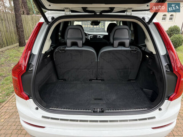 Белый Вольво ХС90, объемом двигателя 2 л и пробегом 145 тыс. км за 38400 $, фото 134 на Automoto.ua