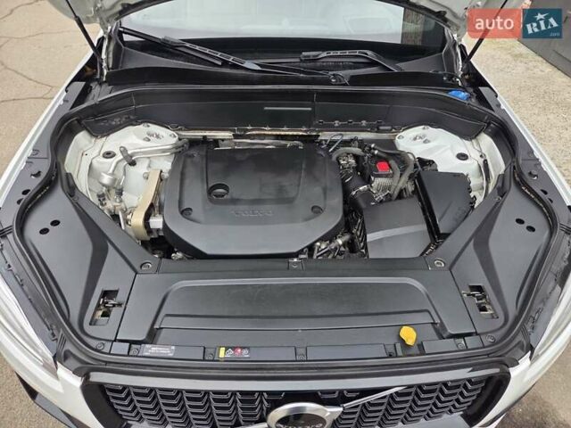 Белый Вольво ХС90, объемом двигателя 1.97 л и пробегом 117 тыс. км за 45500 $, фото 13 на Automoto.ua