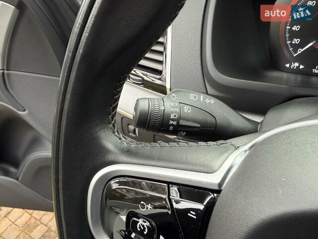 Белый Вольво ХС90, объемом двигателя 2 л и пробегом 145 тыс. км за 38400 $, фото 104 на Automoto.ua