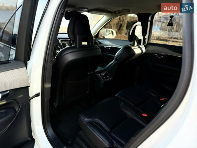 Белый Вольво ХС90, объемом двигателя 1.97 л и пробегом 105 тыс. км за 43500 $, фото 63 на Automoto.ua