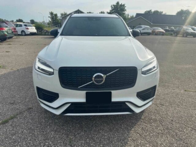 Белый Вольво ХС90, объемом двигателя 2 л и пробегом 15 тыс. км за 14000 $, фото 1 на Automoto.ua