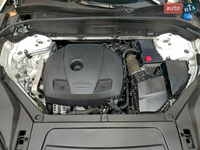 Белый Вольво ХС90, объемом двигателя 1.97 л и пробегом 168 тыс. км за 17500 $, фото 11 на Automoto.ua