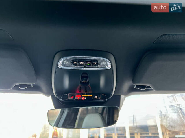 Белый Вольво ХС90, объемом двигателя 1.97 л и пробегом 85 тыс. км за 47800 $, фото 74 на Automoto.ua