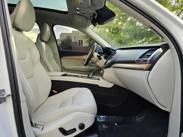 Вольво ХС90 2021 у Дніпро (Дніпропетровську) на Automoto.ua Білий Вольво ХС90, об'ємом двигуна 2 л та пробігом 25 тис. км за 26700 $, фото 6 на Automoto.ua