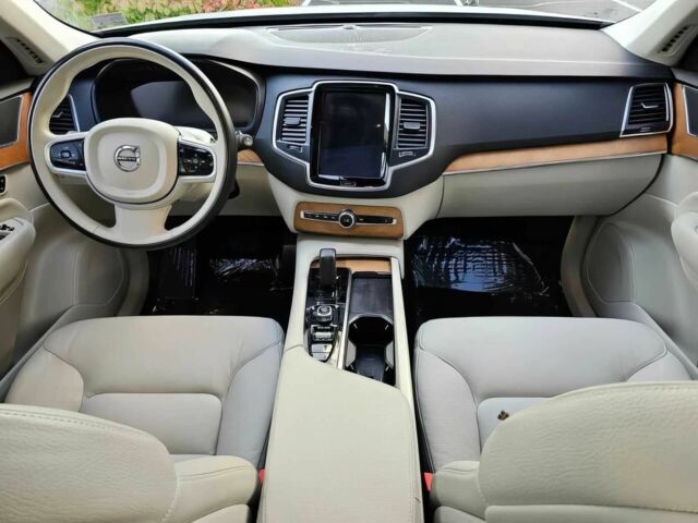 Вольво ХС90 2021 у Дніпро (Дніпропетровську) на Automoto.ua Білий Вольво ХС90, об'ємом двигуна 2 л та пробігом 25 тис. км за 26700 $, фото 9 на Automoto.ua