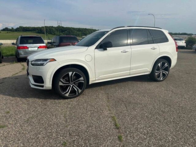 Белый Вольво ХС90, объемом двигателя 2 л и пробегом 15 тыс. км за 14000 $, фото 2 на Automoto.ua