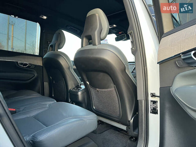 Белый Вольво ХС90, объемом двигателя 1.97 л и пробегом 85 тыс. км за 47800 $, фото 62 на Automoto.ua