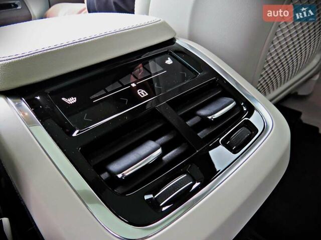 Белый Вольво ХС90, объемом двигателя 1.97 л и пробегом 50 тыс. км за 43800 $, фото 19 на Automoto.ua