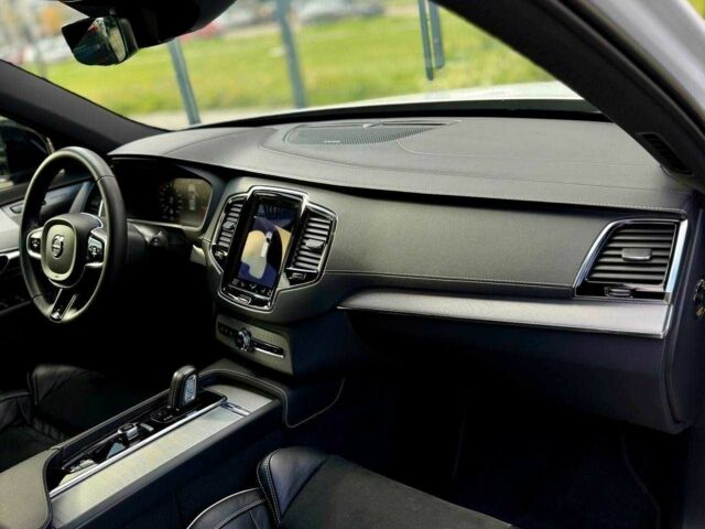 Вольво ХС90 2021 в Киеве на Automoto.ua Белый Вольво ХС90, объемом двигателя 2 л и пробегом 57 тыс. км за 45500 $, фото 19 на Automoto.ua