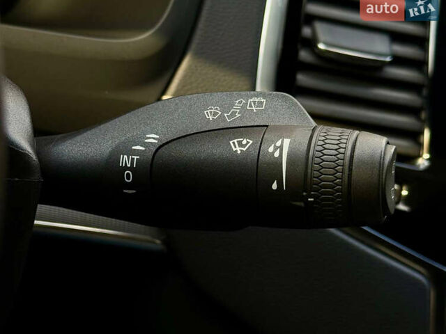 Вольво ХС90 2021 в Киеве на Automoto.ua Белый Вольво ХС90, объемом двигателя 2 л и пробегом 57 тыс. км за 45500 $, фото 22 на Automoto.ua