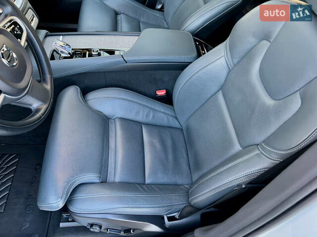 Белый Вольво ХС90, объемом двигателя 1.97 л и пробегом 85 тыс. км за 47800 $, фото 35 на Automoto.ua