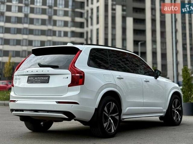 Вольво ХС90 2021 в Киеве на Automoto.ua Белый Вольво ХС90, объемом двигателя 2 л и пробегом 57 тыс. км за 45500 $, фото 15 на Automoto.ua