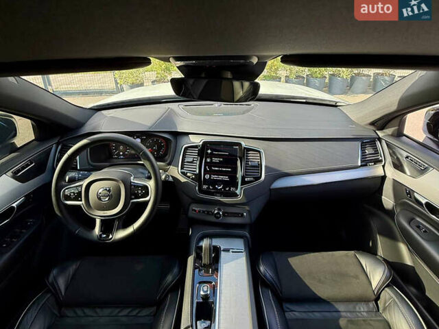 Вольво ХС90 2021 в Киеве на Automoto.ua Белый Вольво ХС90, объемом двигателя 2 л и пробегом 57 тыс. км за 45500 $, фото 40 на Automoto.ua