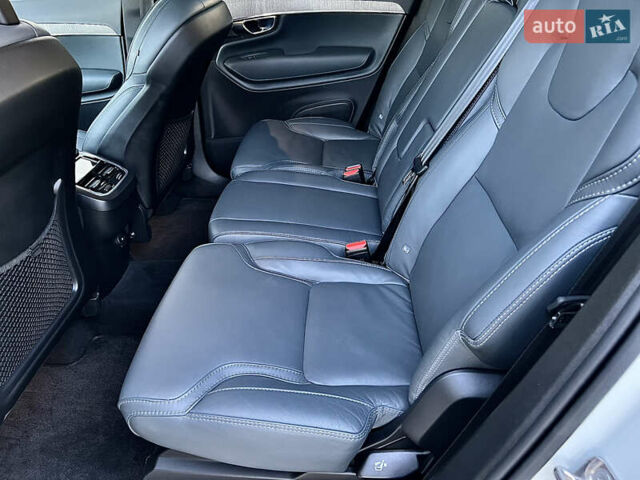 Белый Вольво ХС90, объемом двигателя 1.97 л и пробегом 85 тыс. км за 47800 $, фото 45 на Automoto.ua