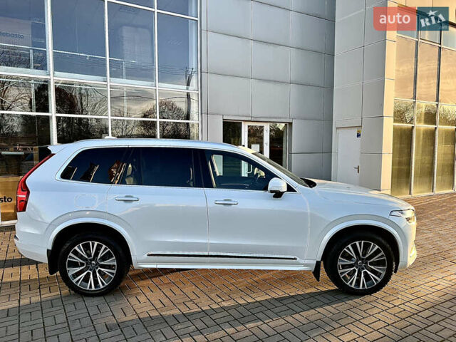 Белый Вольво ХС90, объемом двигателя 1.97 л и пробегом 85 тыс. км за 47800 $, фото 11 на Automoto.ua