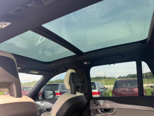 Белый Вольво ХС90, объемом двигателя 2 л и пробегом 15 тыс. км за 14000 $, фото 12 на Automoto.ua