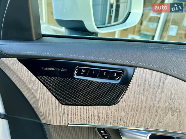 Белый Вольво ХС90, объемом двигателя 1.97 л и пробегом 85 тыс. км за 47800 $, фото 55 на Automoto.ua