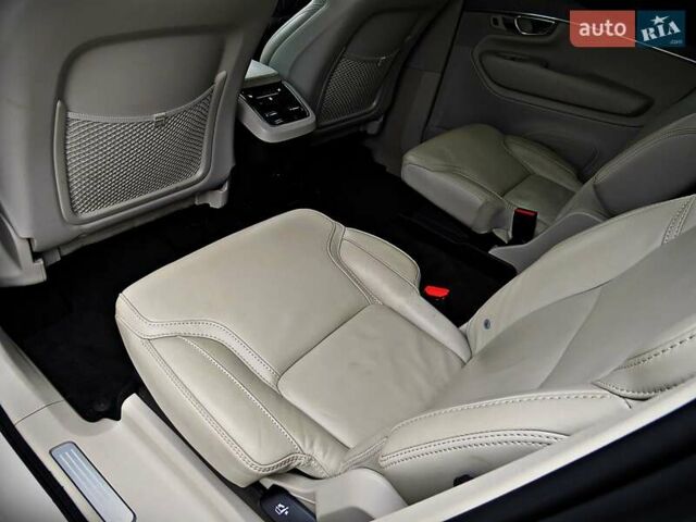 Белый Вольво ХС90, объемом двигателя 1.97 л и пробегом 50 тыс. км за 43800 $, фото 17 на Automoto.ua